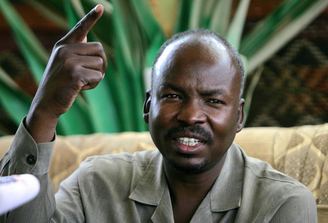 Ahmed Haroun, alors gouverneur du Kordofan du Sud, lors d’une conférence de presse à Talodi, au Soudan, en avril 2012.