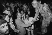 Avignon, le 10 juillet 1981. François Mitterrand, premier président de la République à se rendre au Festival.