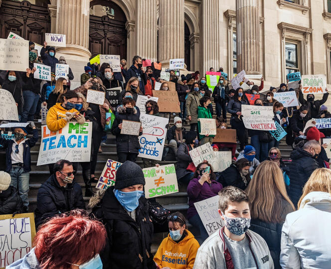 Rassemblement pour la réouverture des écoles à Manhattan, à New York, le 13 mars 2021.
