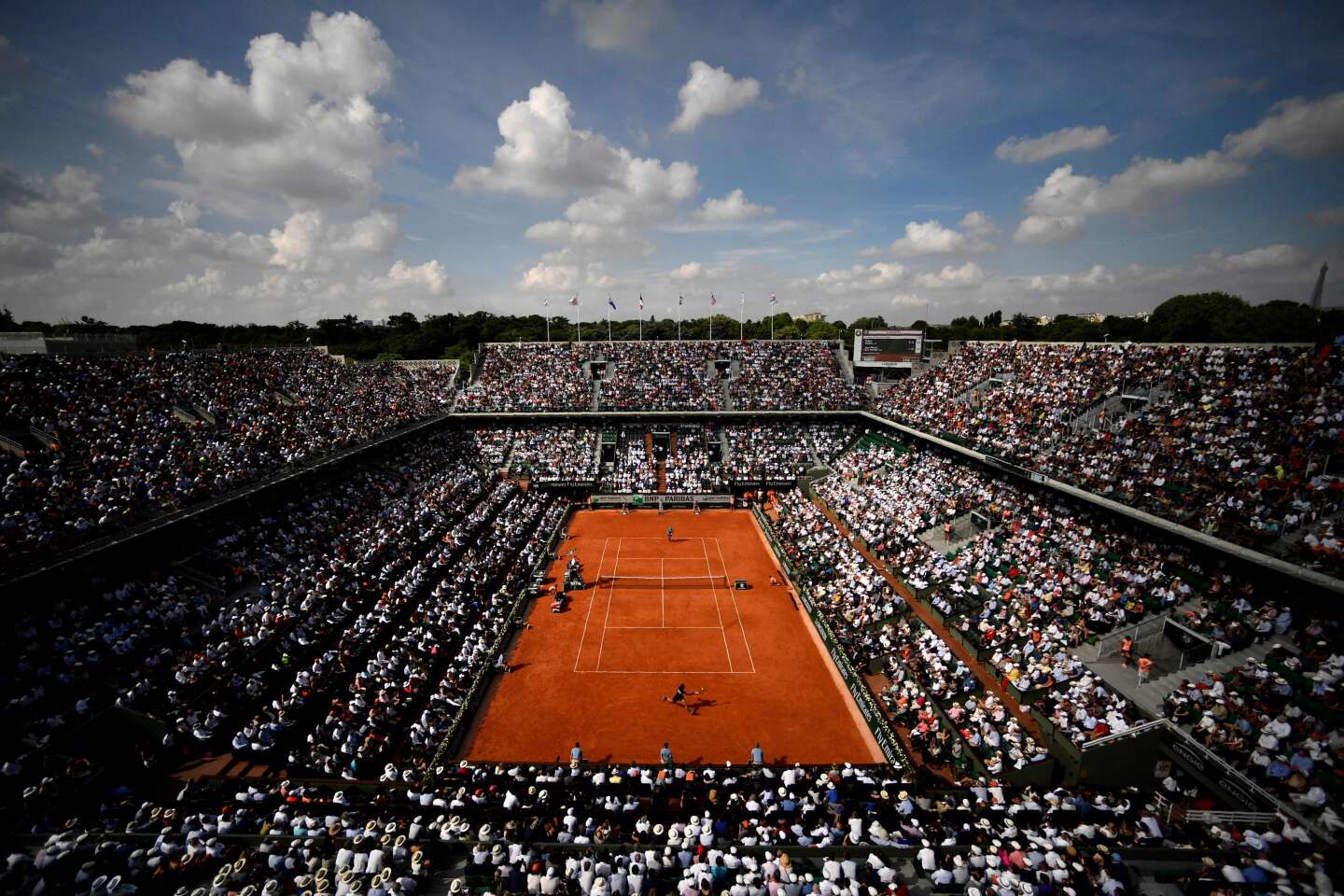 Roland-Garros : 118 000 billets mis en vente, le passe sanitaire  obligatoire en fin de tournoi