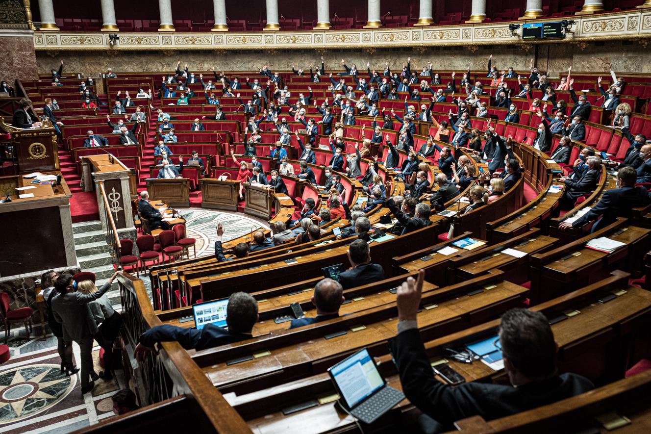 Sortie de l'état d'urgence et passe sanitaire : le Sénat ...