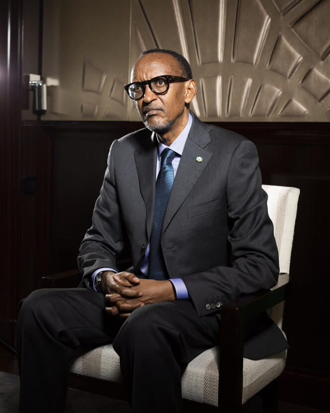 Paul Kagame, président du Rwanda, à l’hôtel Peninsula, dans le 16e arrondissement de Paris, le 17 mai 2021.