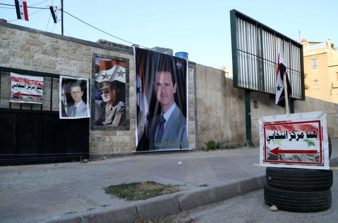 Portraits de Bachar Al-Assad, à Damas, le 26 mai 2021.