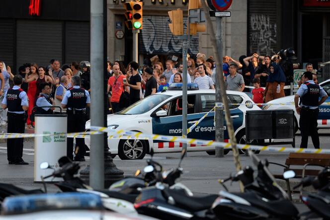 Sur les lieux de l’attentat de Barcelone, le 17 août 2017.