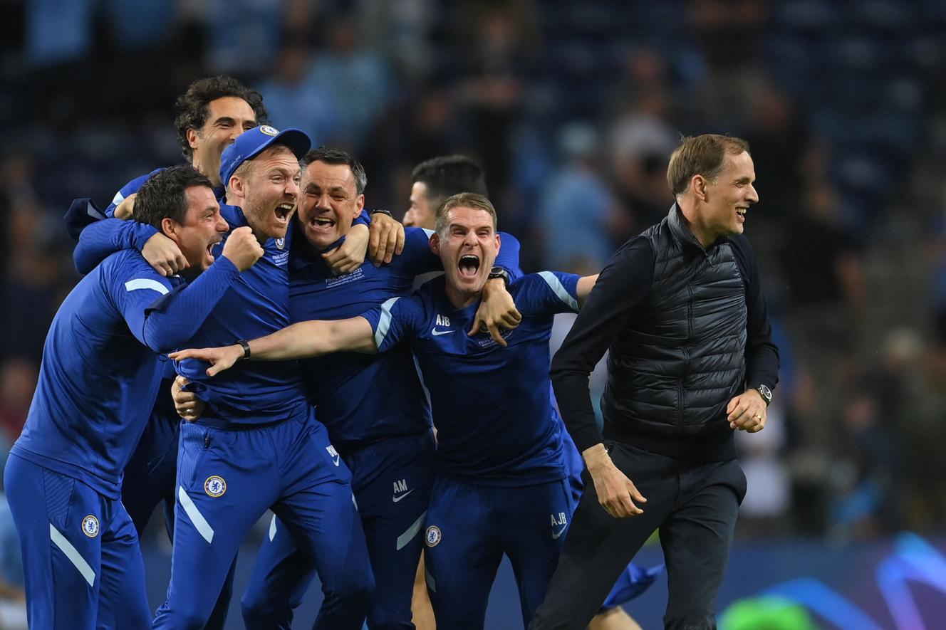 Thomas Duchess and his staff after Chelsea won the Champions League final on 29 May 2021 in Porto.