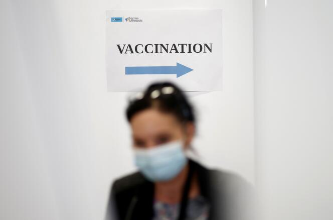 La vaccin réduit « de 94 % à 95 % » les risques d’« hospitalisations et de formes sévères », a rappelé Olivier Véran, mardi 29 juin.