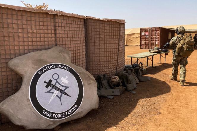 Logo de « Takuba », la task force européenne au Mali, composée de soldats français, estoniens, tchèques et suédois, entre autres, dont le déploiement a commencé début 2021. Base de Menaka, le 3 novembre 2020.