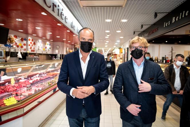 Edouard Philippe, venu soutenir la candidature de Marc Fesneau aux régionales, aux Halles de Tours le 4 juin 2021.