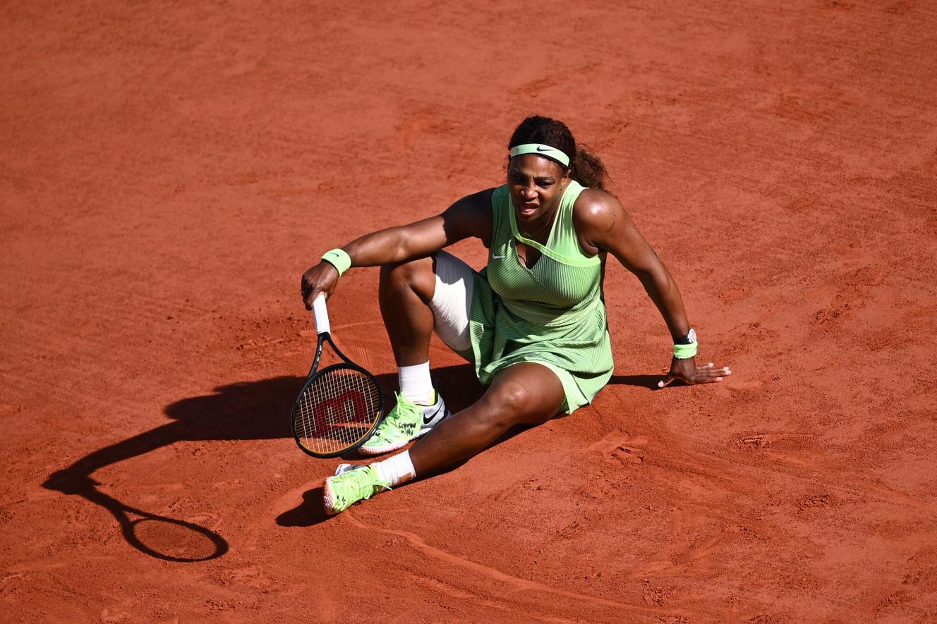 Serena Williams przegrała z Eleną Rybakiną w 1/8 finału z Rolandem Garrosem 6 czerwca 2021 roku.