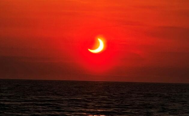 L’éclipse partielle vue depuis Avon-by-the-Sea, dans le New Jersey, aux Etats-unis, le 10 juin 2021.