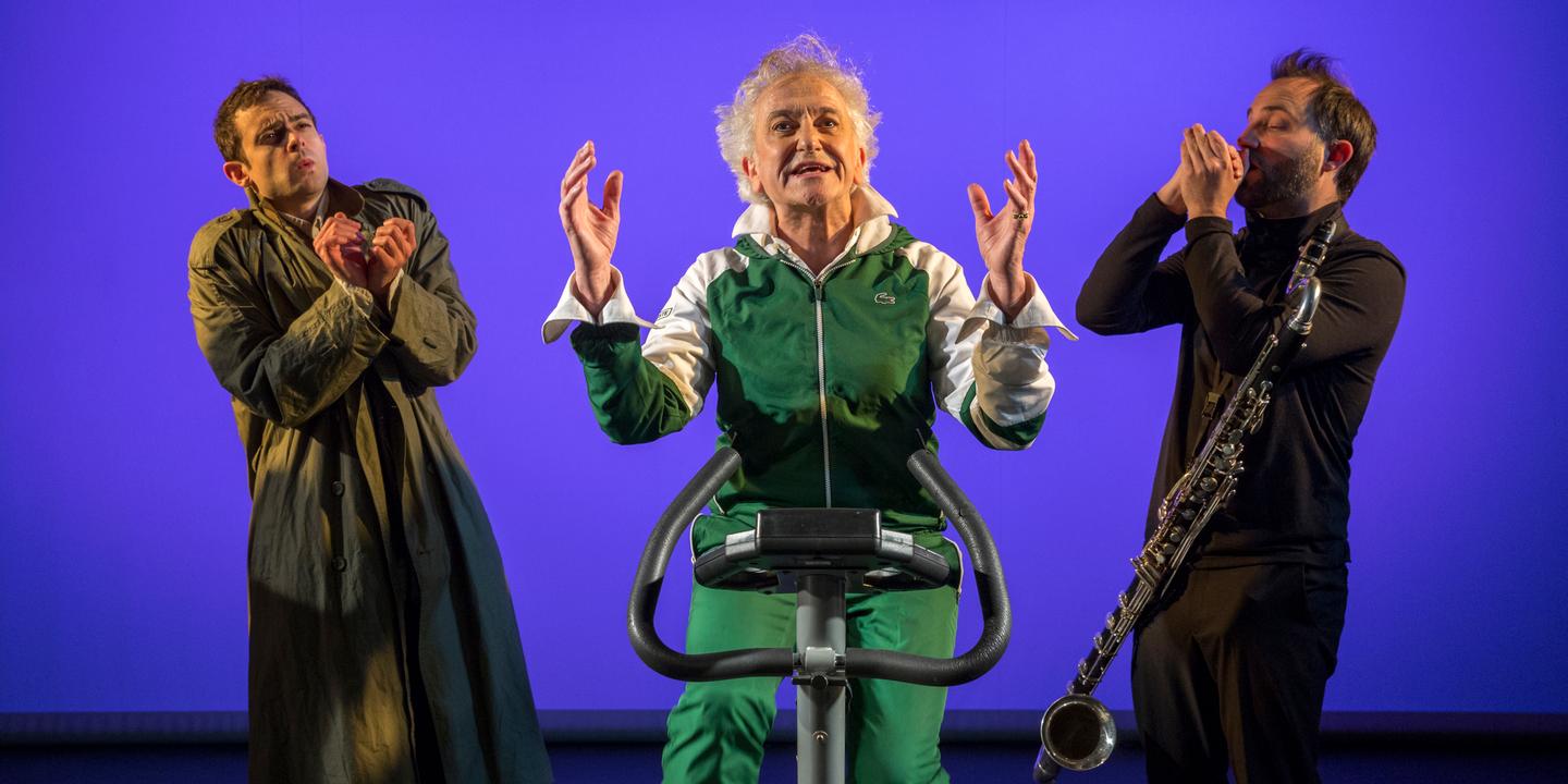 a paris le hall de la chanson fete les inventions de charles trenet