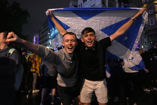 Des supporteurs écossais à Leicester Square à Londres, le 18 juin 2021.
