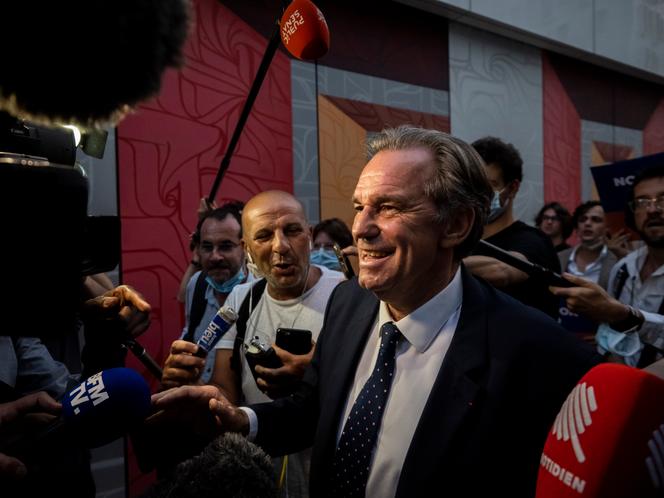 Renaud Muselier durante a noite eleitoral após o resultado do primeiro turno, 20 de junho de 2021, em Marselha, França.
