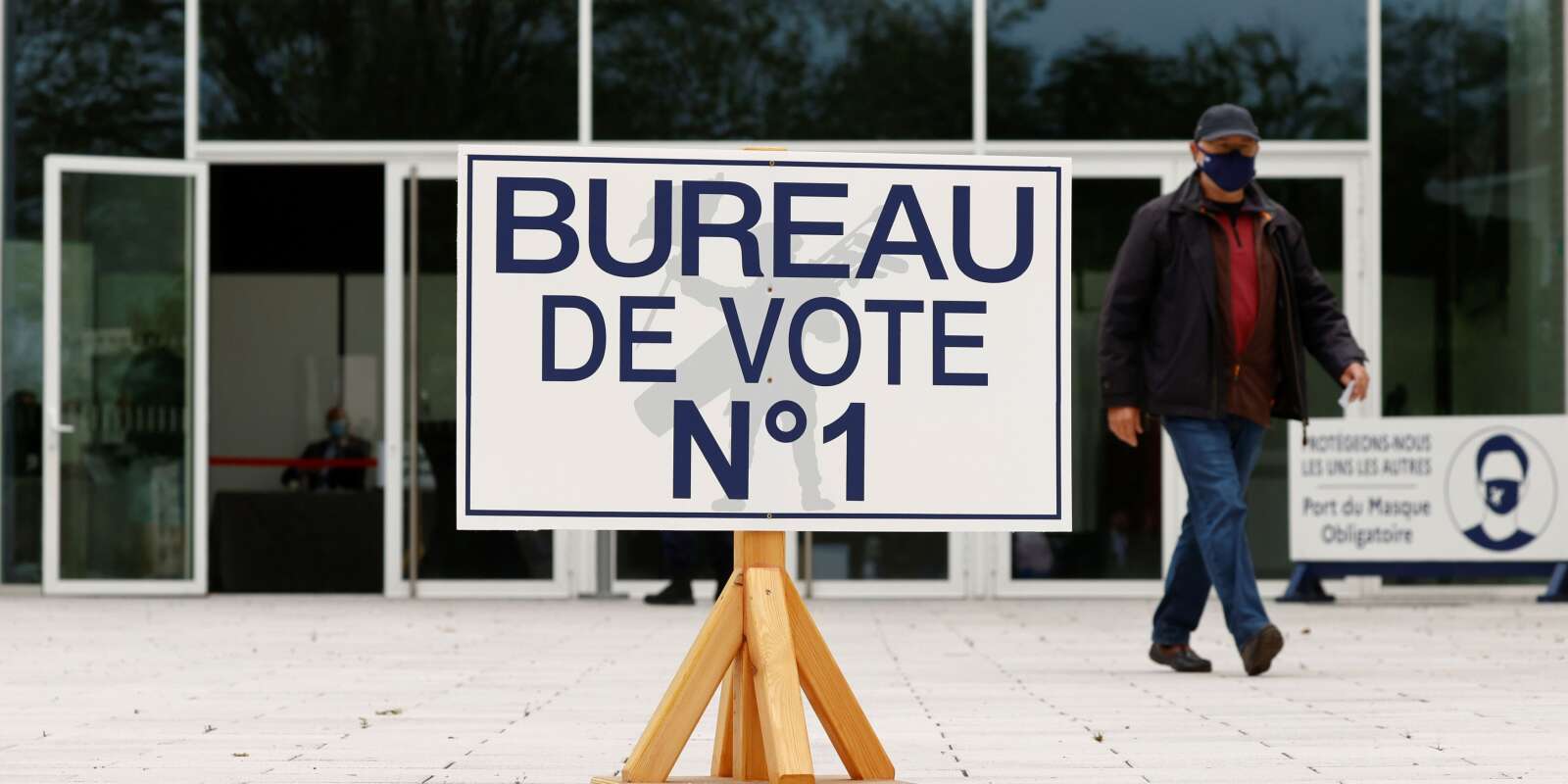 Un bureau de vote au Touquet-Paris-Plage, dimanche 20 juin 2021.