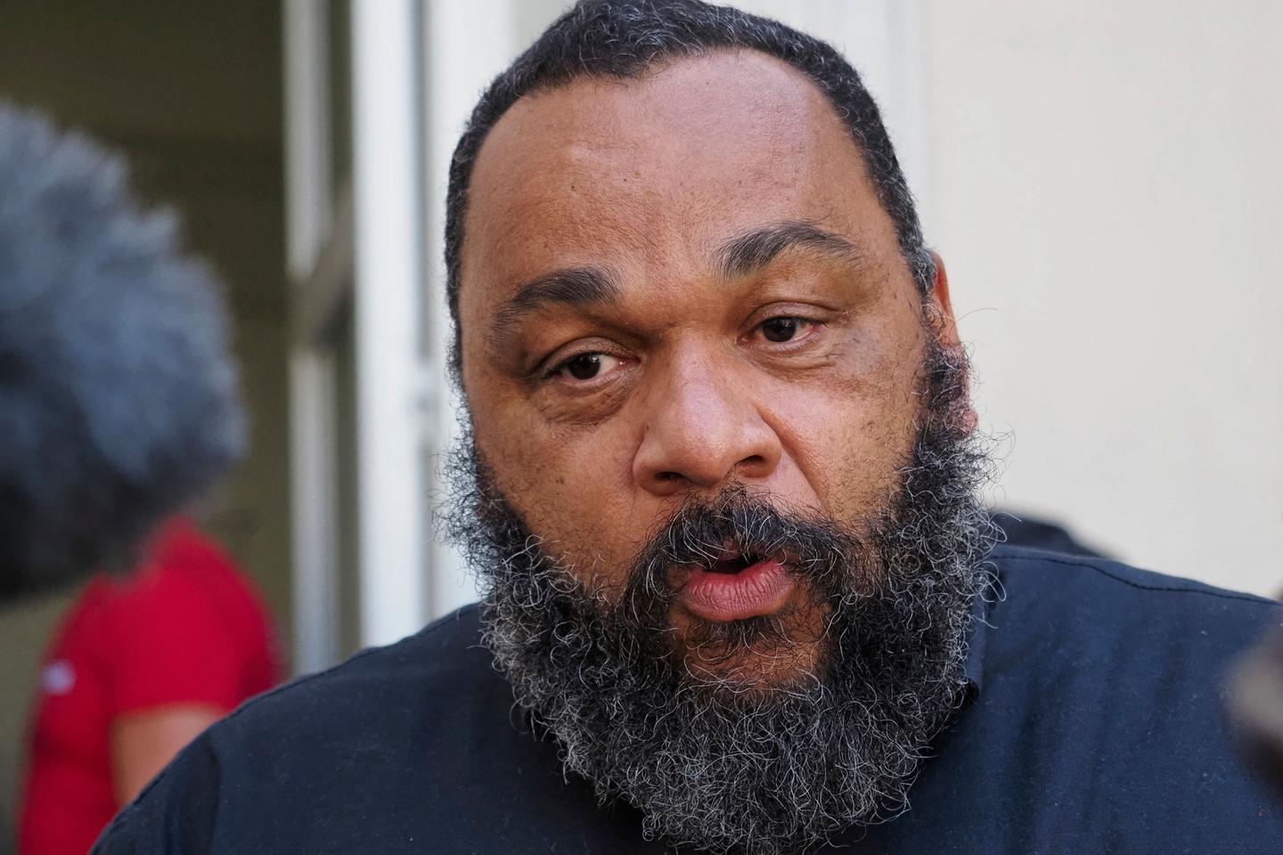 Dieudonné condamné en appel à de la prison ferme pour fraudes fiscales,  blanchiment et abus de biens sociaux