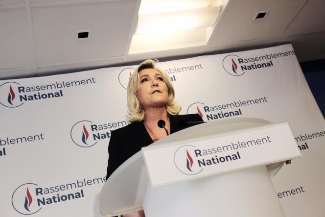 La présidente du Rassemblement national (RN), Marine Le Pen, au siège de son parti à Nanterre au soir du second tour des élections régionales, dimanche 27 juin.
