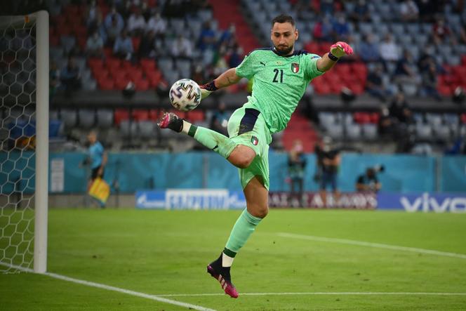 Gianluigi Donnarumma nei quarti di finale degli Europei vinti dall'Italia contro il Belgio (2-1) il 2 luglio all'Allianz Arena di Monaco di Baviera, in Germania.