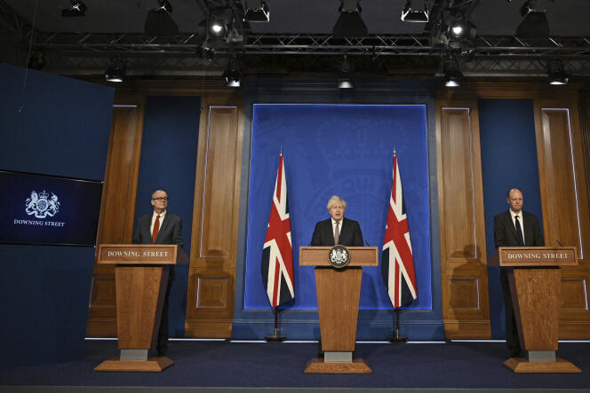 « Nous mettrons fin (…) à l’obligation légale de porter un masque », a annoncé Boris Johnson, lors d’une conférence de presse, lundi 5 juillet.