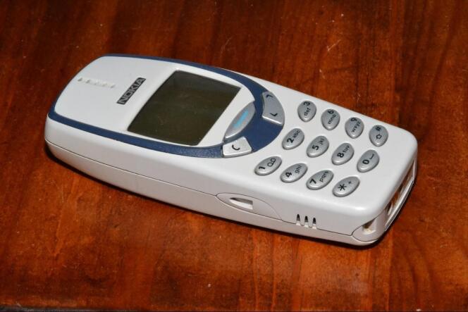 Le Nokia 3310, sorti en octobre 2000.