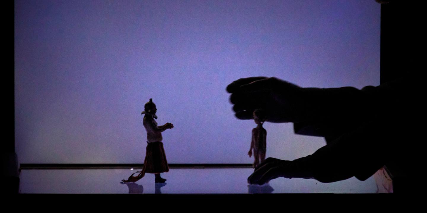 Avignon : avec « La Petite dans la forêt profonde », Pantelis Dentakis met en scène l'horreur tout en délicatesse - Vimarsana News