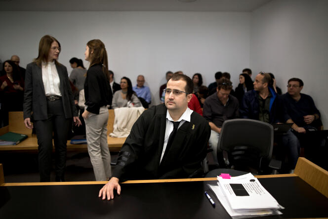 L’avocat Eitay Mack, au tribunal de Tel-Aviv, le 16 janvier 2020.