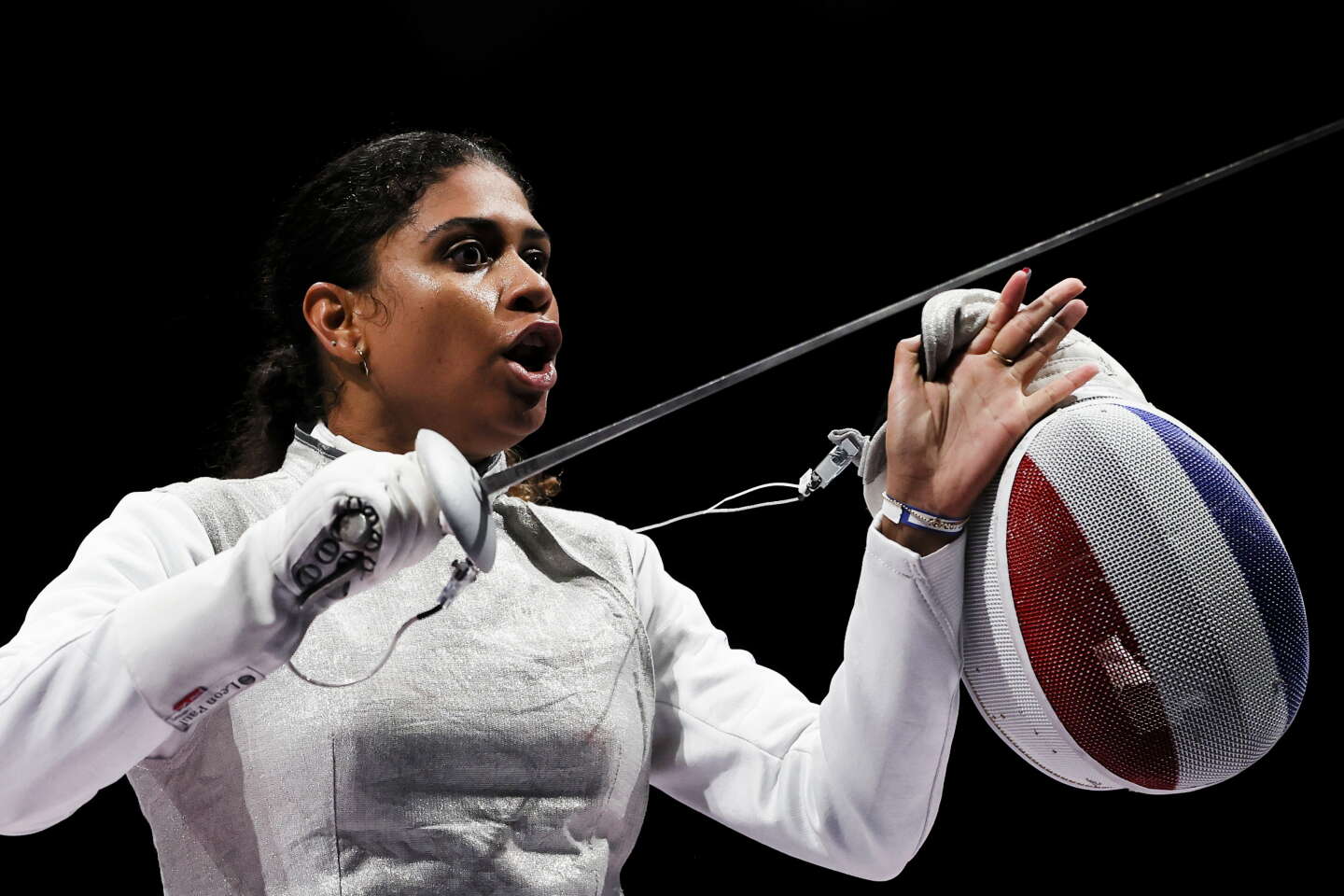 No suspension for French fencer Ysaora Thibus, again on observe for Paris 2024