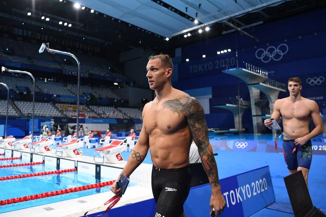 Le nageur américain Caeleb Dressel à la sortie du bassin de Tokyo après sa série du 100 m nage libre, le 27 juillet 2021.
