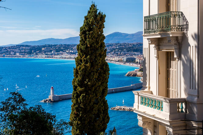 Vue de la promenade des Anglais depuis le mont Boron, à Nice.