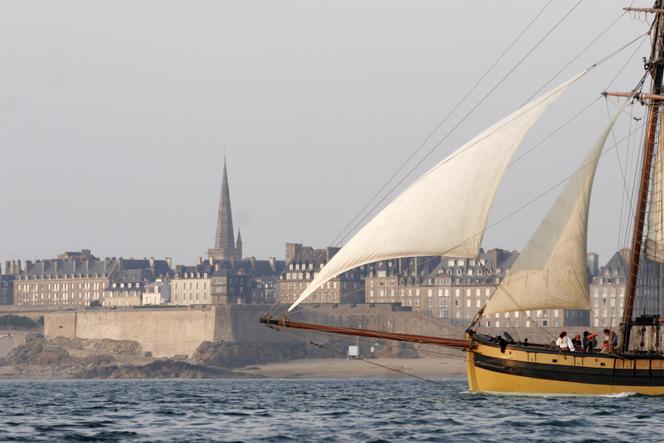 a saint malo le projet de musee d histoire maritime tombe a l eau