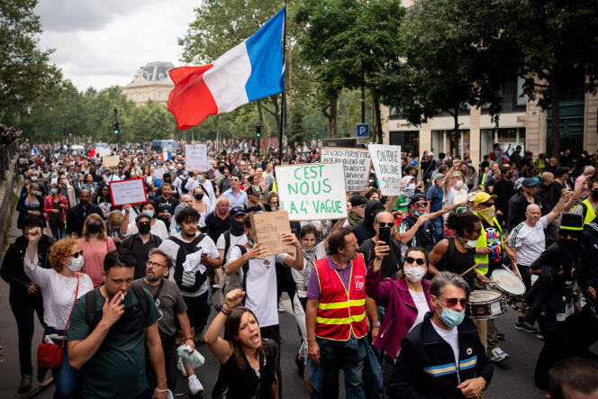 Manifestation contre l'instauration d'un passe sanitaire, près de la place de la République, à Paris, le 31 juillet 2021.