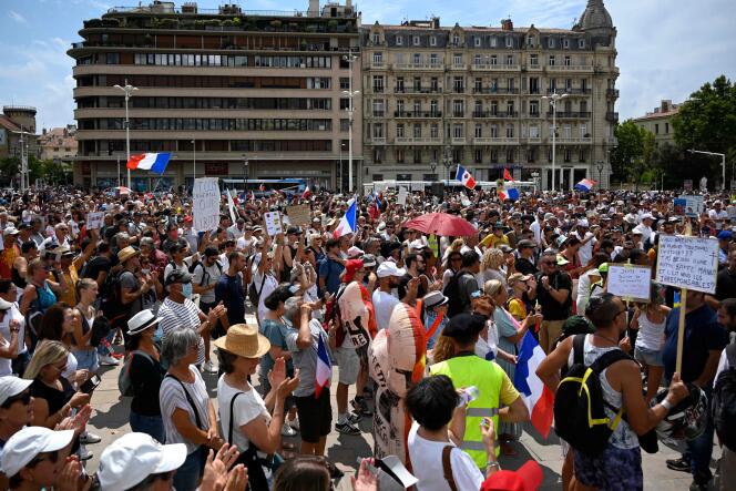 Manifestation contre le passe sanitaire à Toulon, le 7 août 2021.