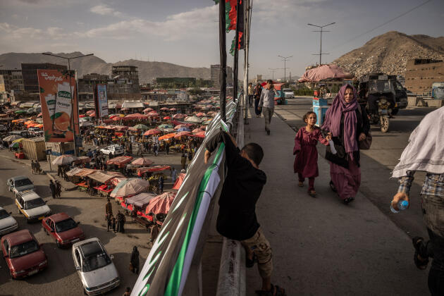 Scène de rue à Kote Sangi, à Kaboul, en Afghanistan, le 8 août 2021.