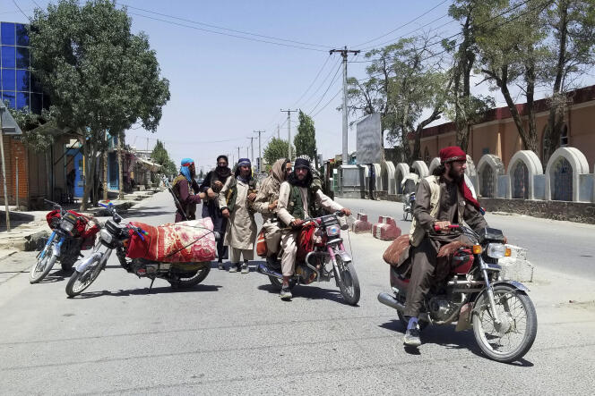 Des talibans à Ghazni, le 12 août 2021.