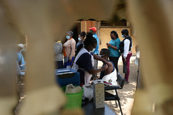 Un centre de vaccination contre le Covid-19 à Nairobi, au Kenya, le 10 août 2021.