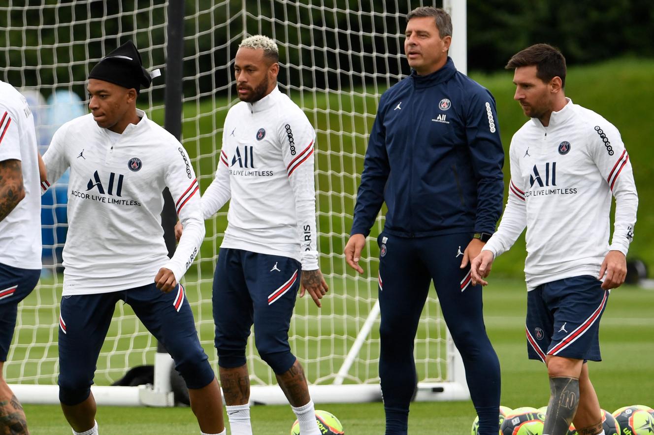Mbappé, Neymar and Messi in training, at the Camp des loges, in Saint-Germain-en-Laye, August 19, 2021.