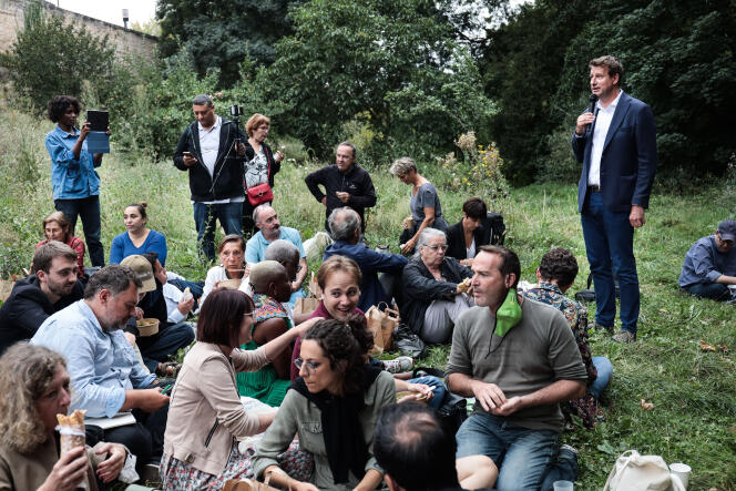 Yannick Jadot, candidate for the environmentalists primary, Wednesday August 18 in Poitiers, during a picnic organized with activists.