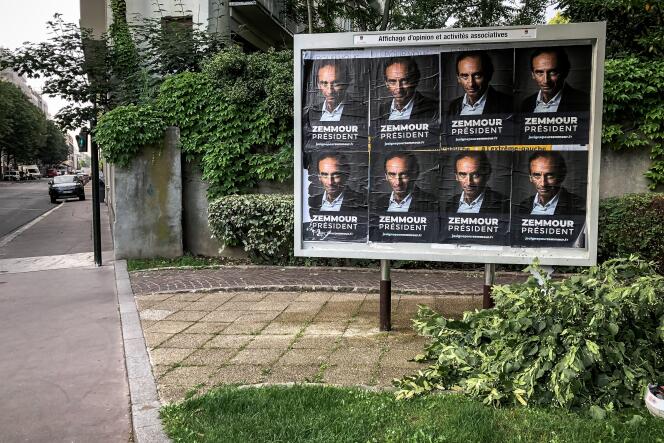 Posters in favor of Eric Zemmour's candidacy for the presidential election, in Levallois-Perret (Hauts-de-Seine), July 2, 2021.