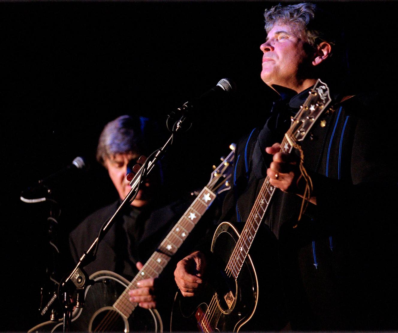The Everly Brothers (sans droit), 15 octobre 2000, à Pojoaque Pueblo, Nouveau-Mexique.