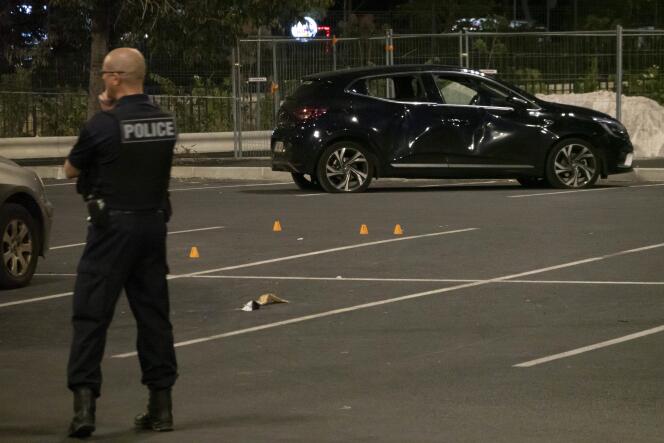 Fusillade sur le parking du supermarché Auchan Saint-Loup ayant fait deux blessés graves, à Marseille (Bouches-du-Rhône), le 20 août 2021.