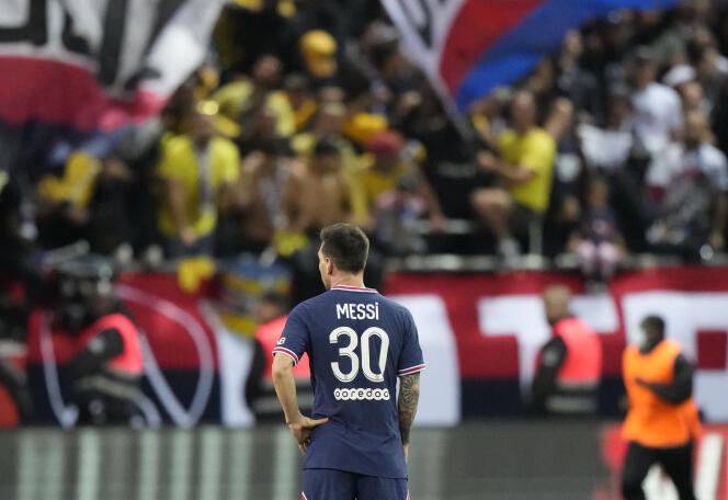 Lionel Messi, lors de sa première apparition sous les couleurs du PSG, dimanche 29 août au stade Auguste-Delaune de Reims.