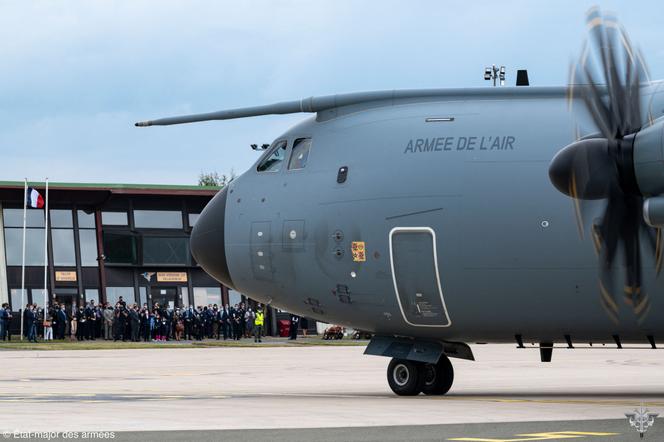 Un avion Airbus A400M dans un aéroport parisien, le 29 août 2021. Il s’agissait du dernier vol français d’évacuation de personnes d’Afghanistan.