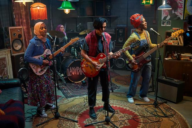 Leurs chansons mélangent références à Allah et névroses générationnelles.