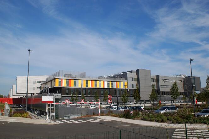 Au centre hospitalier de Corbeil-Essonnes, « la prise en charge des patients n’est pas mise en danger », a tenu à rassurer le ministre de la santé, François Braun, mardi 23 août.