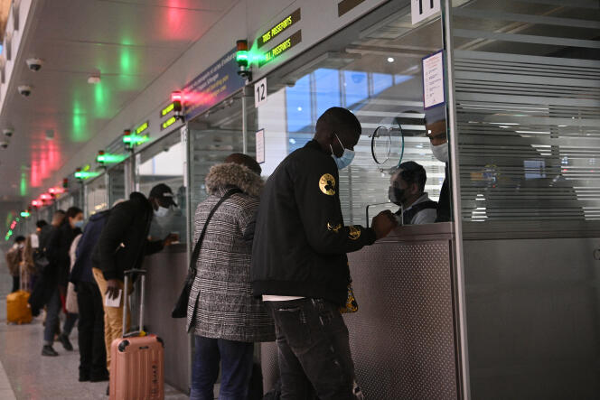 La police aux frontières de l’aéroport international Roissy - Charles-de-Gaulle, le 1er février 2021.