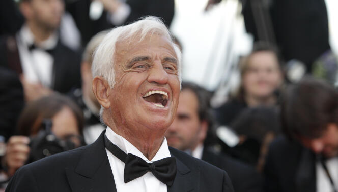 On May 17, 2011, Jean-Paul Belmondo arrives at the ceremony celebrating his career, during the 64th international film festival, in Cannes.