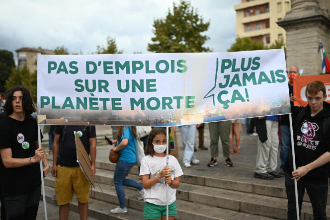 Manifestation en marge du congrès de l’UICN à Marseille, le 3 septembre 2021.