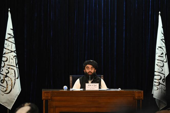 Le porte-parole des talibans, Zabihullah Mujahid, lors d’une conférence de presse à Kaboul, le 7 septembre 2021.