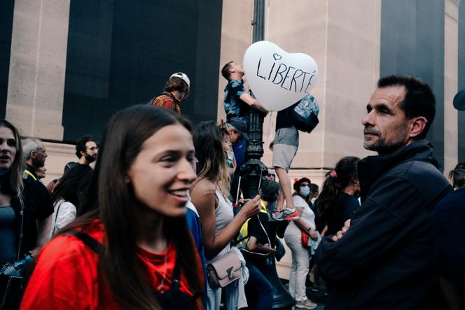 Dans la manifestation anti-passe sanitaire, à Paris, le 11 septembre 2021.