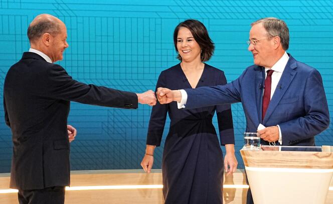 Olaf Scholz (SPD), Annalena Baerbock (Verts) et Armin Laschet (CDU-CSU), avant leur débat télévisé, dimanche 12 septembre, à Berlin
