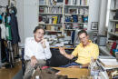 Rencontre entre Alain Finkielkraut et Antoine Compagnon dans le bureau d'Alain Compagnon au CollËge de France.